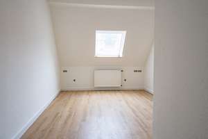 Frisch renovierte 4-Zimmer-Dachgeschosswohnung (69 m²) in Uerdingens Fußgängerzone – Die vollständige Adresse der Immobilie erhältst du vom Anbieter., 47829 Uerdingen, Krefeld – Vorschaubild 10