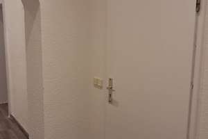 Frisch renovierte, helle 4-Zimmer-Wohnung in Duisburg Neudorf, Uni Nähe, Sportpark Wedau Nähe  – Koloniestrasse 203a, 47057 Neudorf-Süd, Duisburg – Vorschaubild 3