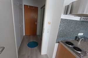 Exklusive, modernisierte 1-Zimmer-Wohnung mit moderner Innenausstattung in Augsburg – Königsbrunnerstraße 71, 86179 Augsburg – Vorschaubild 3