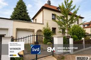 Ein Zuhause mit Charakter: Einfamilienhaus mit viel Platz und großem Garten