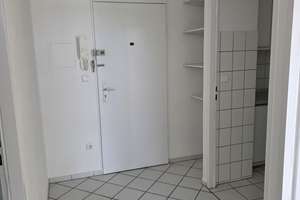Stadtwohnung mit 2 Balkonen: 2-Zimmer-Domizil in Bogenhausen – Elektrastraße 17, 81925 Parkstadt, München – Vorschaubild 4