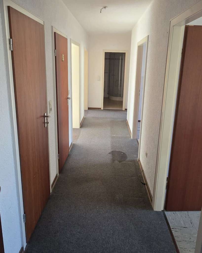 Immobilie in Bochum - Attraktive 4,5-Zimmer Wohnung im 2. OG mit Balkon in Bochum-Westenfeld - Bild 1