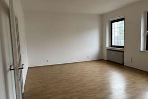 Geschichte zum Anfassen — Charaktervolles Wohn‑ und Geschäftshaus im Herzen von Krefeld-Uerdingen – Die vollständige Adresse der Immobilie erhältst du vom Anbieter., 47829 Uerdingen, Krefeld – Vorschaubild 20