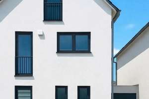 Modernes Einfamilienhaus in Ingolstadt-Friedrichshofen – Bj 2016, KfW-55, hochwertige Ausstattung