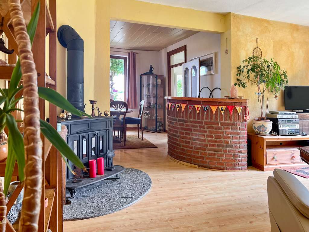 Immobilie in Esgrus - Charmantes Landhaus mit viel Platz für individuelle Gestaltung - Bild 1