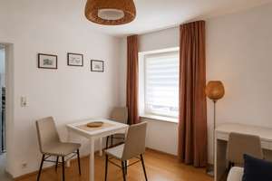 Stuttgart-Weilimdorf: 2-Zimmer-Wohnung mit gehobener Ausstattung – Köstlinstraße 11, 70499 Weilimdorf (Ortsteil), Stuttgart – Vorschaubild 2