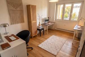 Stilvolles Wohnen im Stuttgarter Osten: Sanierte 3-Zimmer-Wohnung mit großem Balkon & EBK – Talstraße 34a, 70188 Gaisburg, Stuttgart – Vorschaubild 1
