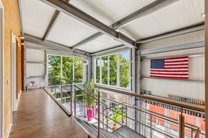 Industrielles Loft mit Charakter – ein Zuhause für Individualisten und Autofans – Die vollständige Adresse der Immobilie erhältst du vom Anbieter., 41466 Reuschenberg, Neuss – Vorschaubild 4