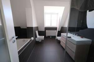 Einzigartiges Dachgeschoss in Berlin – Wohnen mit Potenzial – Die vollständige Adresse der Immobilie erhältst du vom Anbieter., 10715 Wilmersdorf, Berlin – Vorschaubild 1