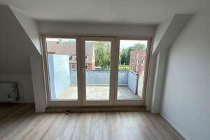 Tolle 3-Zimmer-Wohnung im DG mit Balkon – Am Ährenfeld 15, 23564 Sankt Gertrud, Lübeck – Vorschaubild 4
