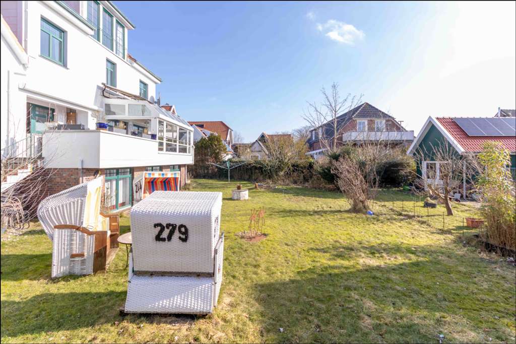 Immobilie in Langeoog - Langeoog: Ferienhaus mit acht Wohnungen & Praxis - Bild 3