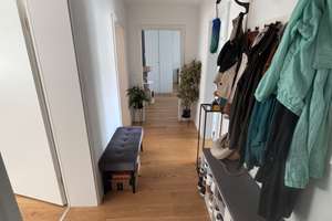 Zuhause mit 3 Zimmern und Balkon in Bogenhausen – Brahmsstraße 11, 81677 Altbogenhausen, München – Vorschaubild 2