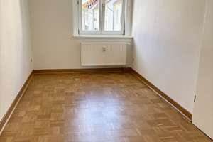 Mehr als 2 Zimmer: neu renoviert mit Parkett + Extra-Raum für Homeoffice  oder Essen – Dobritzer Str. 47, 1237 Seidnitz/Dobritz, Dresden – Vorschaubild 5