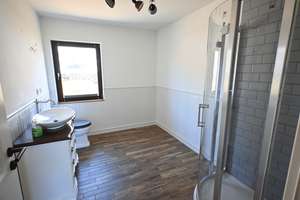Wohnen mit Garten, Weitblick und Ruhe: Renoviertes Einfamilienhaus in Oberdürrbach – Die vollständige Adresse der Immobilie erhältst du vom Anbieter., 97080 Dürrbachtal, Würzburg – Vorschaubild 23