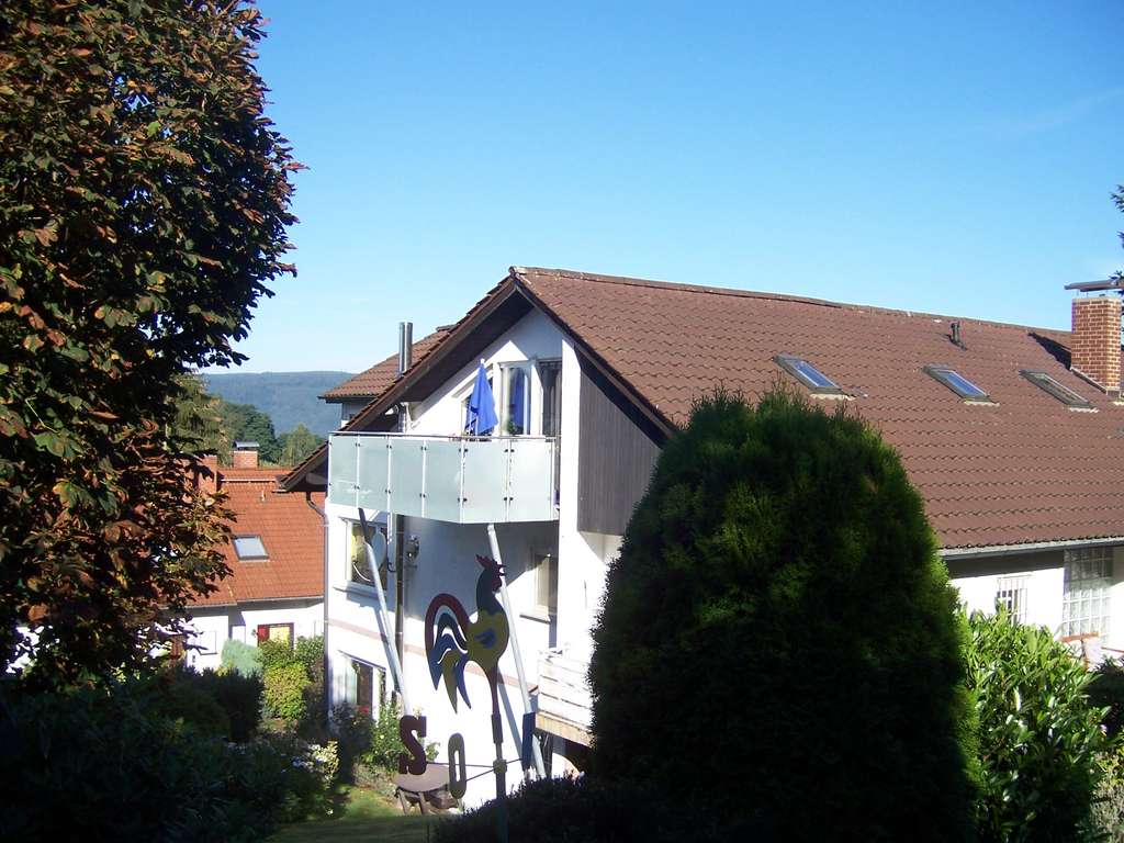 Immobilie in Neckargemünd - Attraktive 3,5-Zimmer-Dachgeschosswohnung mit Balkon und Gartenanteil - Bild 0