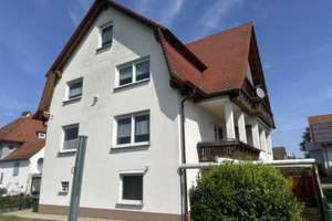 Familie und Beruf unter einem Dach
Gepflegtes Zweifamilienwohnhaus mit Garage