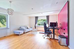 Großes Wohnhaus mit Wärmepumpe und Photovoltaik sowie Keller und Garage in Buchholz in der Nordheide – Die vollständige Adresse der Immobilie erhältst du vom Anbieter., 21244 Buchholz in der Nordheide – Vorschaubild 21