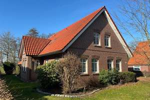 Stilvolles Wohnhaus in einer der begehrtesten Gegenden von Rhauderfehn! – Die vollständige Adresse der Immobilie erhältst du vom Anbieter., 26817 Rhauderfehn – Vorschaubild 1