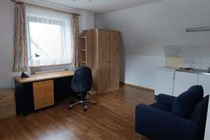  Gemütliches, möbliertes Dachgeschoss-Apartment mit Stellplatz in Erlangen-Büchenbach – Die vollständige Adresse der Immobilie erhältst du vom Anbieter., 91056 Büchenbach West, Erlangen – Vorschaubild 8