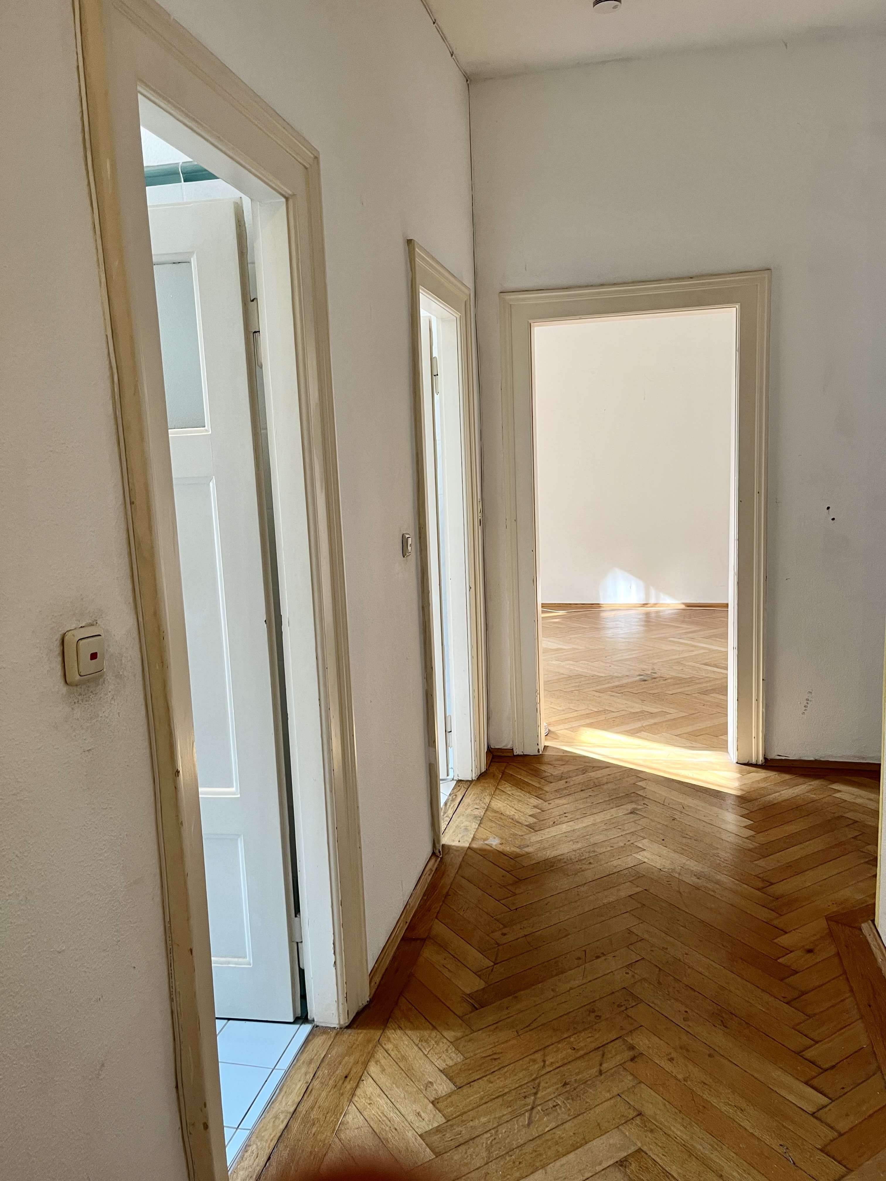 Stilvoller Altbauklassiker in Bestlage, München – Bild 4