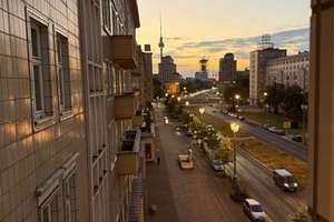 Freie 4 Zi., 4.OG, Karl-Marx Allee/Andreasstr. 46, direkter Blick auf Fernsehturm & Frankfurter Tor – Andreasstraße 46, 10243 Friedrichshain, Berlin – Vorschaubild 9