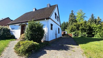 Kleines Einfamilienhaus mit XXXL-Grundstück. 0 % Käuferprovision!
