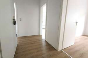 Komplett sanierte 2 Zimmer Wohnung in Essen zu vermieten – Glockenstraße 45, 45359 Frintrop, Essen – Vorschaubild 2