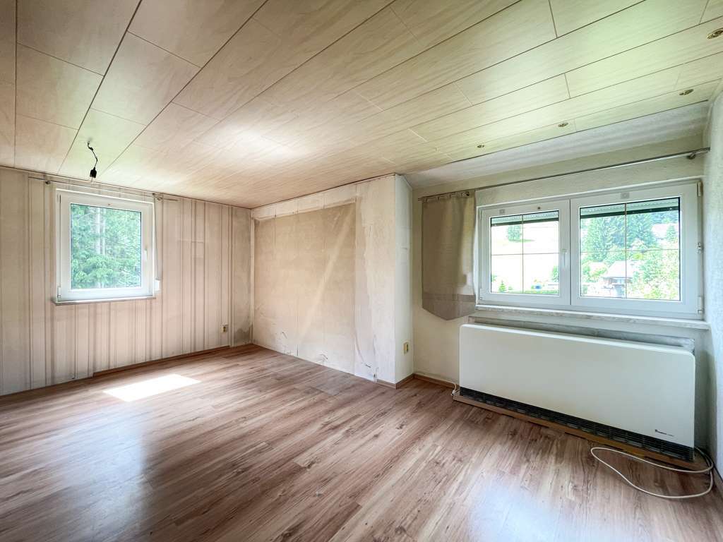 Immobilie in Klingenthal - Ihr neues Zuhause in Klingenthal – mit fast 4.000 m² Grund und viel Potential! - Bild 5