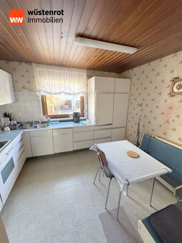 Immobilie in Abtsgmünd - Ein-Zweifamilienhaus in Abtsgmünd: Wohnen zwischen Infrastruktur und Natur - Bild 3