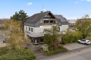 Enormes Potenzial! Gepflegtes Wohn-/Geschäftsgebäude mit Einfamilienhaus in zentraler Lage – Die vollständige Adresse der Immobilie erhältst du vom Anbieter., 96175 Pettstadt – Vorschaubild 3