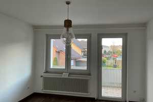 Schöne 2-Zimmer-Wohnung mit Balkon! – Umlostraße 19, 33649 Bielefeld – Vorschaubild 1