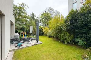 TOWNHOUSE MIT GARTEN: Exklusive Maisonettewohnung am Henninger Turm in Frankfurt – 60599 Sachsenhausen-Süd, Frankfurt am Main – Vorschaubild 9