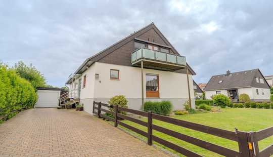 Bild von Großzügiges Zweifamilienhaus auf Sonnengrundstück