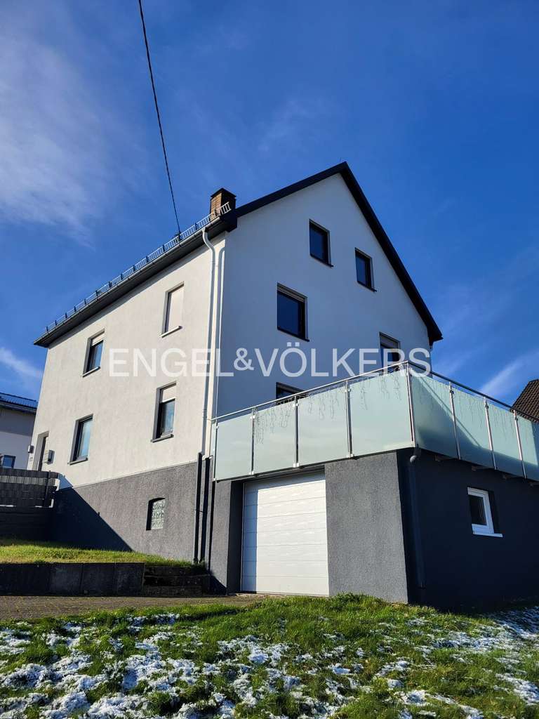 Immobilie in Netphen - Willkommen in Ihrem neuen Zuhause! - Bild 0