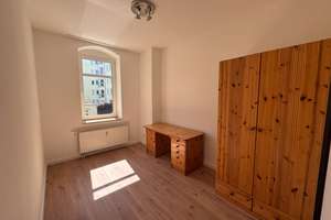 Gemütliche 3-Zimmer-Wohnung mit Balkon in Chemnitz-Bernsdorf - jetzt zum Verkauf! – Lutherstraße 67, 9126 Bernsdorf, Chemnitz – Vorschaubild 6