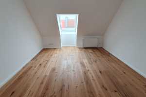 Dachgeschoss Neubau: 2 Zimmer Wohnung mit Balkon und Einbauküche nahe U-Seestraße zu vermieten! – Amsterdamer Str. 4, 13347 Berlin – Vorschaubild 3