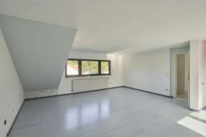 Lichtdurchflutete großzügige Eigentumswohnung mit Südwestloggia und Garage in Wahnheide – Die vollständige Adresse der Immobilie erhältst du vom Anbieter., 51147 Wahnheide, Köln – Vorschaubild 15
