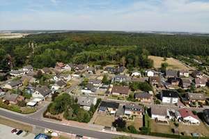 Wohnen im Grünen! Moderne 3-Zimmer-Wohnung mit Balkon & optionaler Einbauküche – Tulpenhof 2, 38368 Mariental – Vorschaubild 3