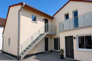 Kernsaniertes Zwei-Familienhaus mit 170 m² Wohnfläche im alten Ortskern von Wiesbaden-Erbenheim 
