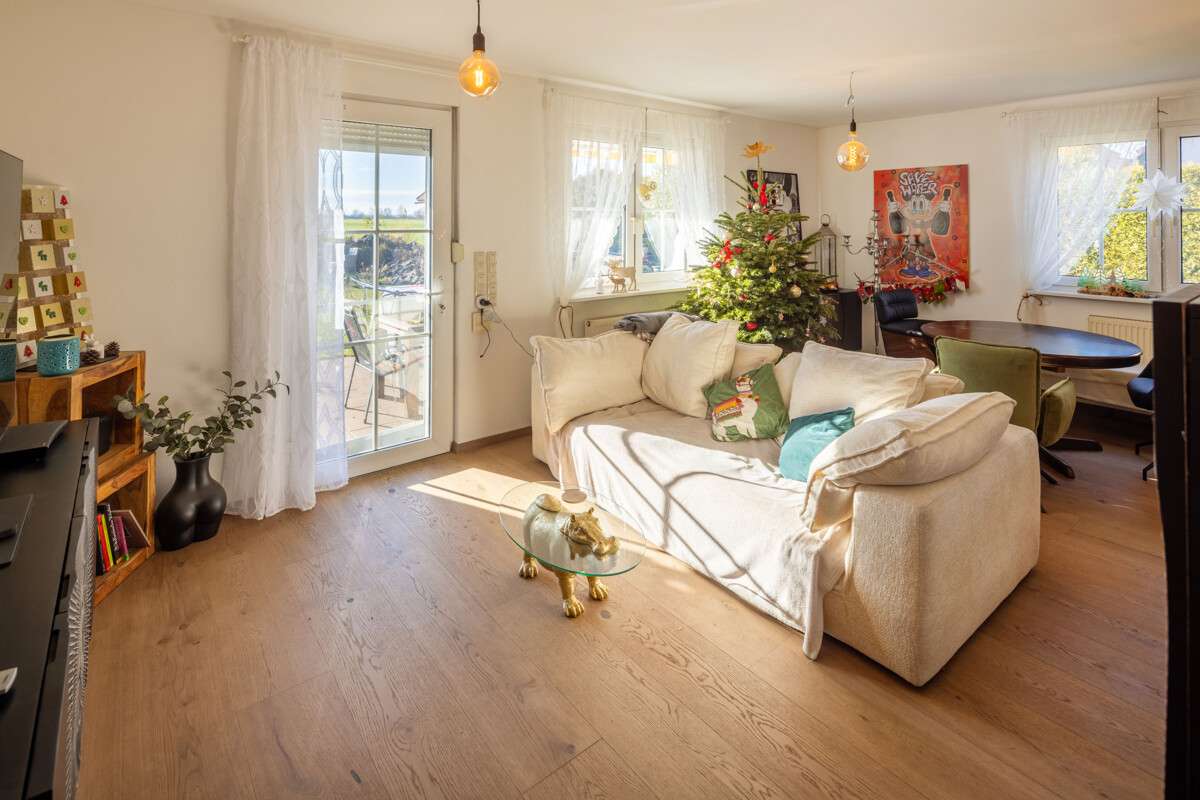 Immobilie in Boos - Komfortables Einfamilienhaus in ruhiger Lage mit Pool, Sauna und Doppelgarage - Bild 7