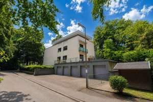 Großzügigkeit und Eleganz in einer der besten Wohnla-gen Münchens Eigentumswohnung in ruhiger Lage v – Die vollständige Adresse der Immobilie erhältst du vom Anbieter., 81479 Solln, München – Vorschaubild 2