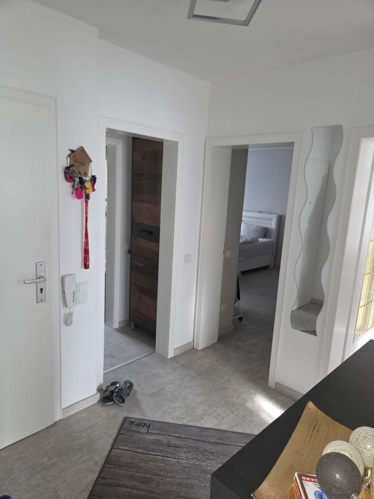 Charmante 3,5-Zimmer-Wohnung mit zusätzlichem Dachstudio, Balkon, Garten und Klimaanlage