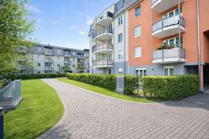 +ESDI+ Vermietete 3-Zi in Bestlage von Meißen! 95 m² im DG, großer Balkon, Aufzug und TG-Stellplatz