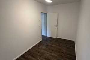 Stilvolle, neuwertige 2-Zimmer-Wohnung mit Balkon in Hamburg – Hamburg – Vorschaubild 4