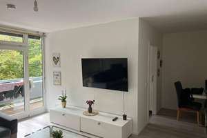 Geschmackvolle 3-Zimmer-Wohnung mit gehobener Innenausstattung mit Balkon in München Perlach – Alfred-Neumann-Anger 14, 81737 Neuperlach, München – Vorschaubild 11