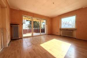 Viel Raum für Familie oder Investment - leere 4 Zimmer-Wohnung mit großem Balkon + PROVISIONSFREI +
