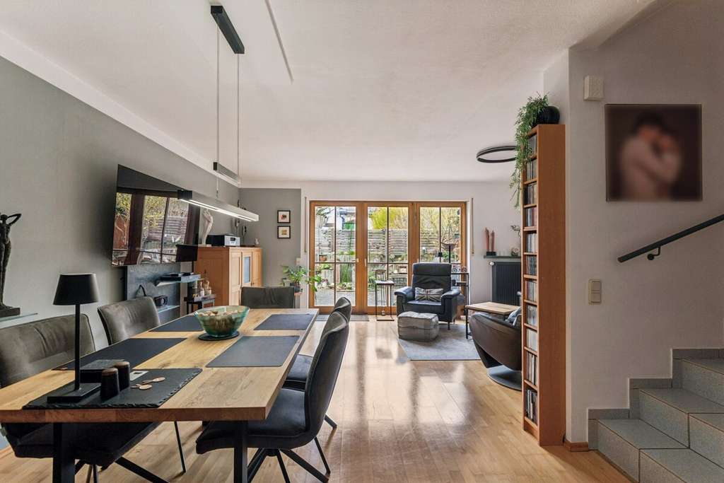 Immobilie in Jugenheim - Provisionfrei - Charmantes Haus mit großem Wohnbereich, Kamin & Sauna in ruhiger Lage - Bild 1