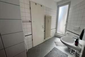 Ruhiges Wohnen auf 2 Etagen direkt am Boxi mit Terrasse und Tageslichtbad! – Die vollständige Adresse der Immobilie erhältst du vom Anbieter., 10245 Friedrichshain, Berlin – Vorschaubild 15