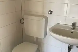 Großzügige 3-Zimmer-Wohnung mit Balkon (WBS)! – Krahwinkelstraße 11, 45276 Essen – Vorschaubild 8