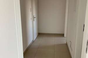 Moderne 2 Zi. inkl. EBK u. Balkon in ruhiger Lage – Herrenbachstraße 24, 86161 Wolfram-und Herrenbachviertel, Augsburg – Vorschaubild 5